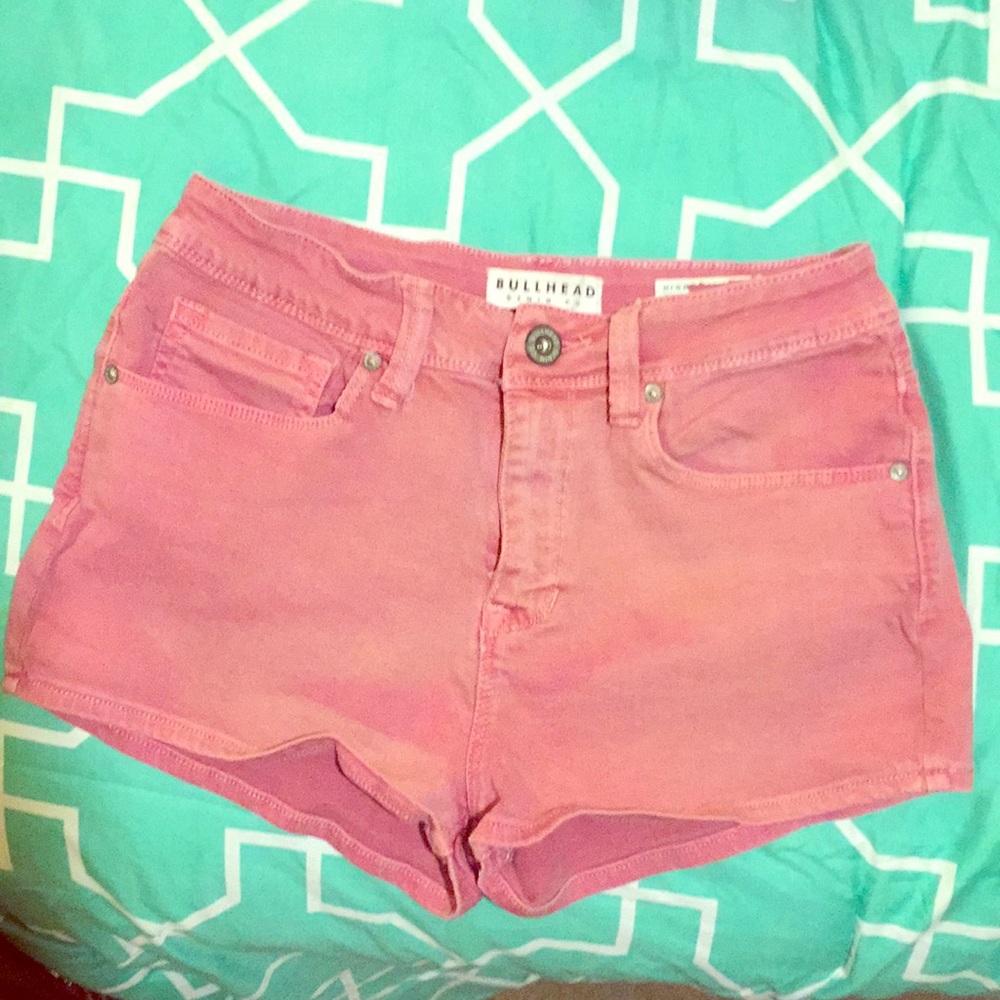 Bullhead dusty rose colored high rise denim shorts